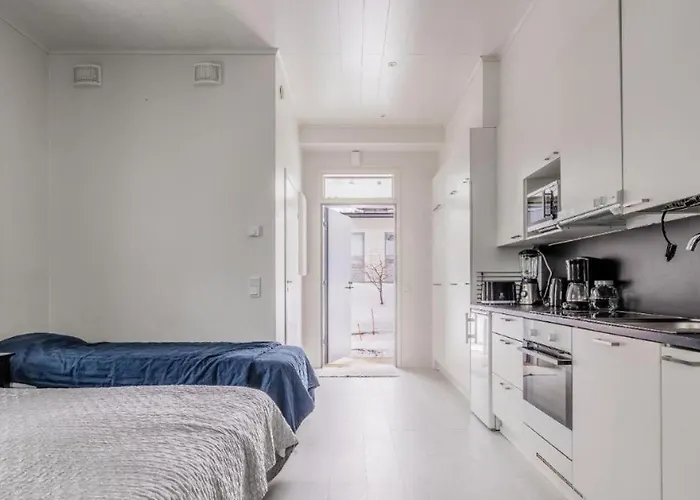 Cozy And Modern & Private Parking *