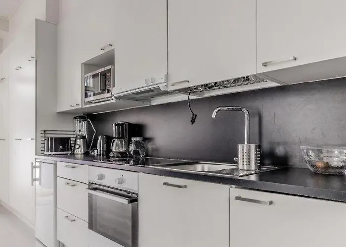 Cozy And Modern & Private Parking Lägenhet *